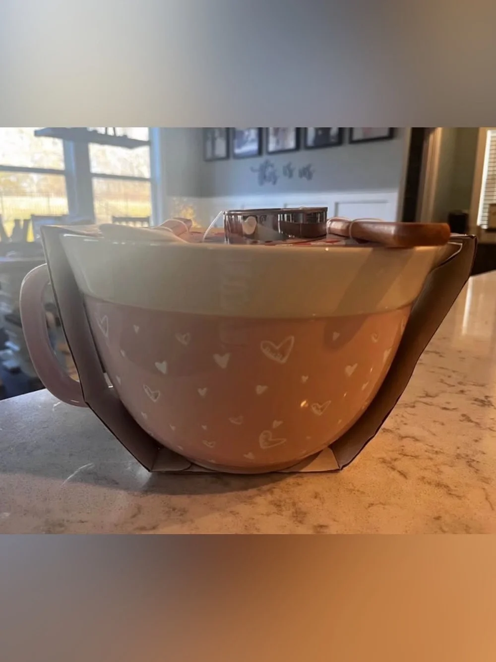 Heart-Accent Ceramic Mixing Bowl Set with Wooden-Handled Spatulas - Pink